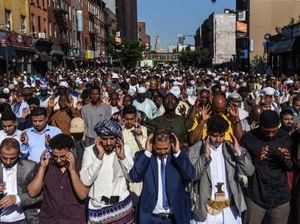 Sejarah di New York Saat Kumandangkan Azan Kini Tak Perlu Izin