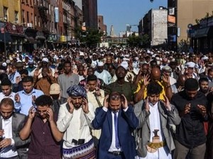 Sejarah di New York Saat Kumandangkan Azan Kini Tak Perlu Izin