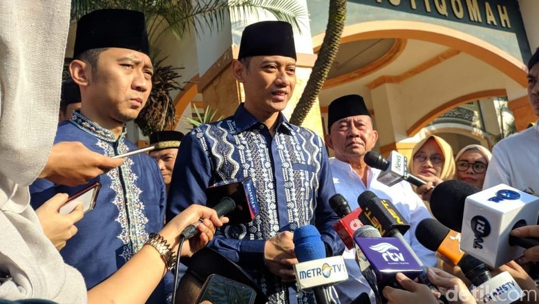 AHY: Pak SBY Sangat Kelelahan, Mohon Doa Beliau Tetap Sehat AHY: Pak SBY Sangat Kelelahan, Mohon Doa Beliau Tetap Sehat