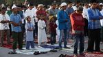 Khusyuknya Salat Idul Fitri di Pelabuhan Sunda Kelapa