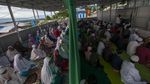 Khusyuknya Umat Muslim Salat Id di Penjuru Nusantara