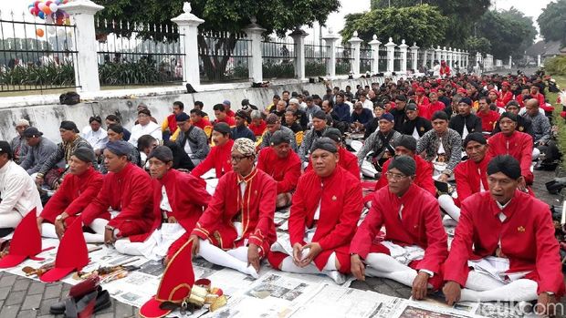 Prajurit Keraton Yogyakarta salat id