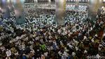 Momen Jokowi Salat Idul Fitri di Istiqlal