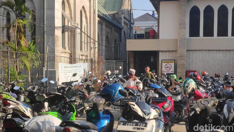 Cerita Romo Katedral Siapkan Parkiran hingga Tempat Wudu Bagi Jemaah Istiqlal Cerita Romo Katedral Siapkan Parkiran hingga Tempat Wudu Bagi Jemaah Istiqlal