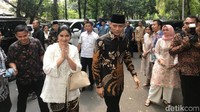 Usai dari Istana, AHY-Ibas terlihat mengunjugi kediaman Presiden ke-5 sekaligus Ketum PDIP Megawati Soekarnoputri di Jalan Teuku Umar, Jakpus. (Foto: Zhacky/detikcom)