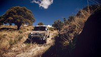 Mesinnya kemungkinan pakai mesin bensin 2.0 liter empat silinder dan ada pilihan mesin diesel maupun hybrid. Foto: Dok. Land Rover