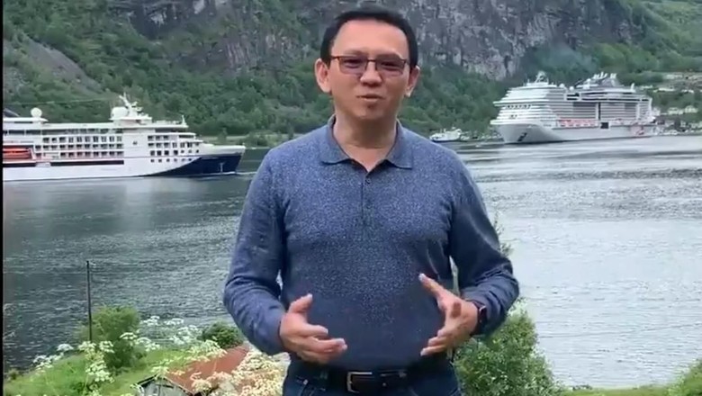 Ahok dan Mantan Istri Veronica Tan Ucapkan Selamat Idul Fitri Ahok dan Mantan Istri Veronica Tan Ucapkan Selamat Idul Fitri