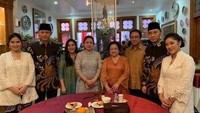 Pertemuan AHY-Ibas dengan Megawati pun menjadi sorotan. Kedatangan dua putra SBY itu dinilai menunjukkan silaturahmi yang cair saat lebaran. (Foto: dok. Tim AHY)
