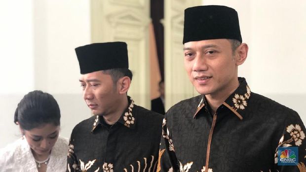 Jokowi Sudah Ajak Demokrat, Kok AHY Tak Jadi Menteri?