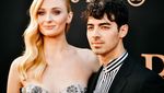Pesona Kecantikan Sophie Turner
