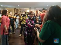 Open House Pertama, Menteri Susi Pakai Baju Beli Online