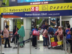21 Ribu Penumpang Berangkat Mudik dari Gambir di H+2 Lebaran