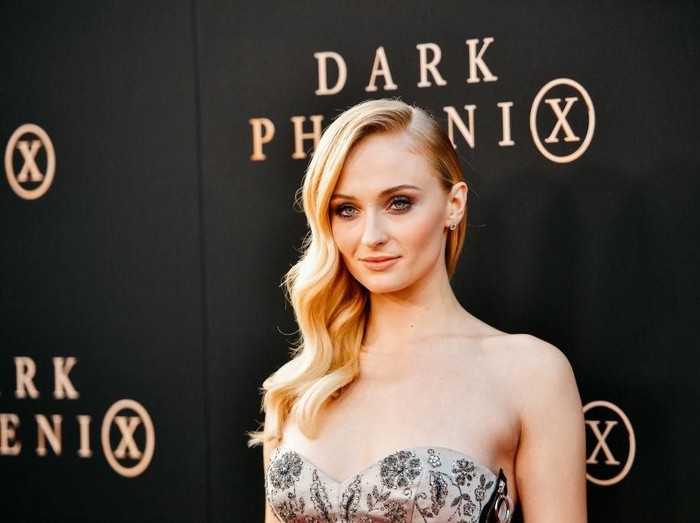 HOLLYWOOD, CALIFORNIA - JUNE 04: (EDITORS NOTE: Image has been processed using digital filters) Sophie Turner attends the premiere of 20th Century Foxs Dark Phoenix at TCL Chinese Theatre on June 04, 2019 in Hollywood, California. (Photo by Matt Winkelmeyer/Getty Images)