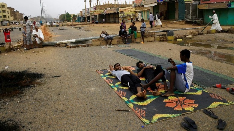 Kemenkes Sudan: 46 Orang Tewas Akibat Pembubaran Paksa Kemenkes Sudan: 46 Orang Tewas Akibat Pembubaran Paksa