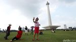 Pengunjung Serbu Monas di Hari Kedua Lebaran