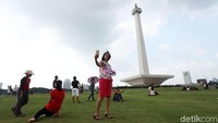 Pengunjung menyerbu tempat wisata yang terletak di Jakarta Pusat tersebut.