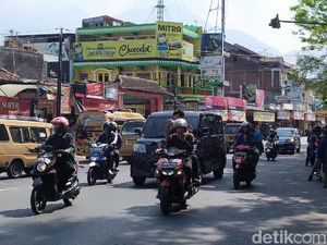 Cerita Pemudik: Bandung-Garut Biasa 2 Jam, Hari Ini Jadi 4 Jam