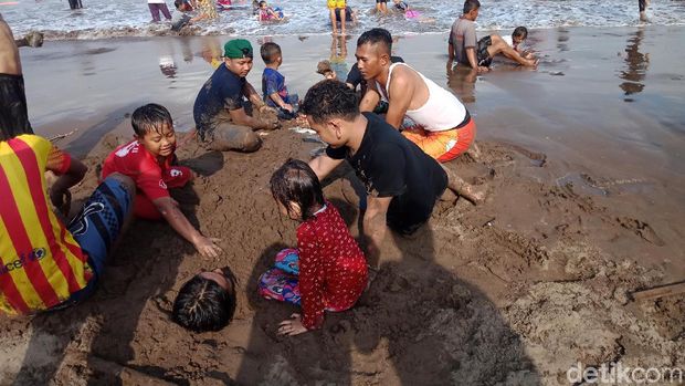 Libur Lebaran, Target Retribusi Wisata di Pangandaran Capai Rp 5 M