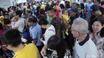 Lebaran Hari Kedua, Penumpang MRT Membludak