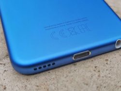 Mengenggam iPod Touch Anyar, Gadget Kejutan dari Apple