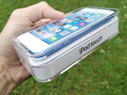 Mengenggam iPod Touch Anyar, Gadget Kejutan dari Apple