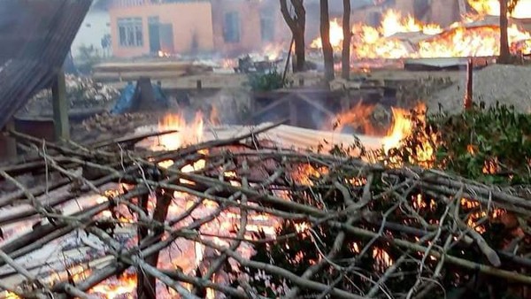 Penampakan Hangus Puluhan Rumah di Buton karena Bentrok Warga