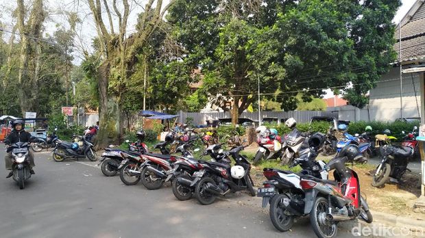 Pengunjung Bunbin Bandung Mengeluh Tarif Parkir Motor Rp 5 Ribu