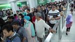Lebaran Hari Kedua, Penumpang MRT Membludak