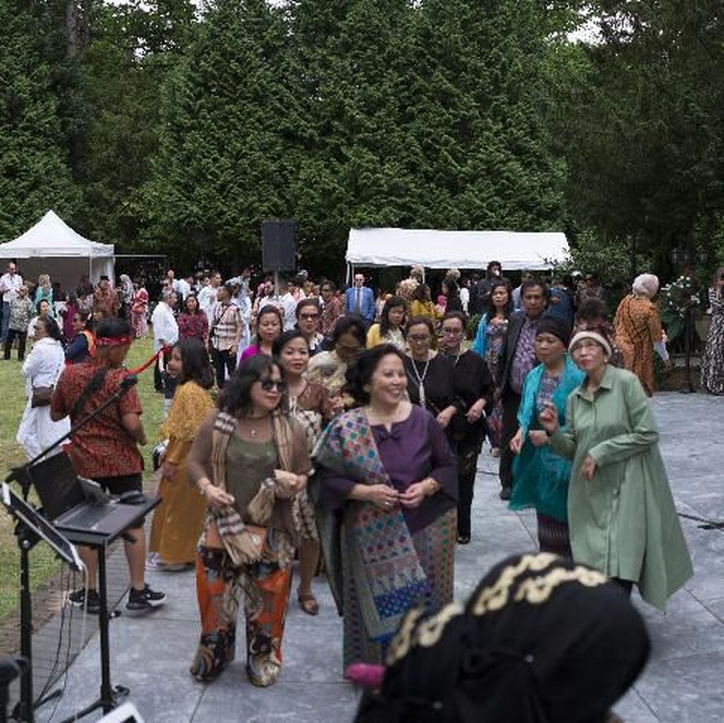 Momen Ceria Ribuan WNI Rayakan Idul Fitri di Belanda