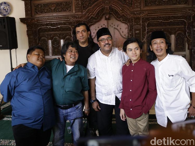 Rano Karno Gelar Halal Bi Halal Keluarga Si Doel