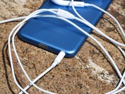 Mengenggam iPod Touch Anyar, Gadget Kejutan dari Apple