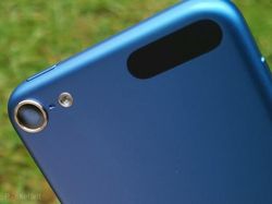 Mengenggam iPod Touch Anyar, Gadget Kejutan dari Apple