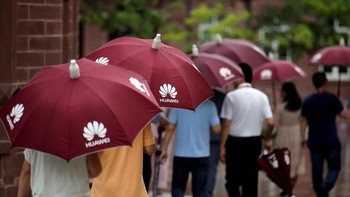 Pada tahun 2018, tercatat Huawei mempekerjakan sekitar 188 ribu pegawai di seluruh dunia. Foto: Reuters