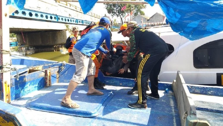 Suami-Istri yang Hilang di Perairan Indramayu Ditemukan Tewas Suami-Istri yang Hilang di Perairan Indramayu Ditemukan Tewas