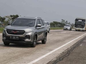 Wuling Almaz Menerobos Trans Jawa