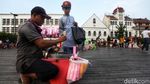 Libur Lebaran Bawa Berkah PKL Kota Tua