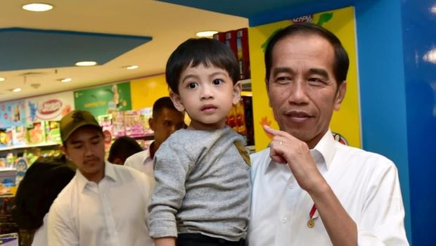 Jokowi dan Jan Ethes / 