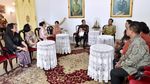 Tingkah Menggemaskan Jan Ethes Ikut Jokowi Silaturahmi ke Keraton Yogya