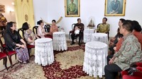 Rombongan Jokowi saat diterima Sri Sultan di dalam Keraton (Foto: Muchlis Jr - Biro Sekretariat Presiden).