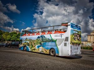 Wonderful Indonesia, Nempel dari Sepeda Sampai Es Krim