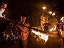 Foto Keren Malam Takbiran, Ada yang Bagai Aksi Doctor Strange