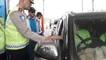 Potret Kakorlantas Buka One Way Arus Balik Sepanjang 344 KM