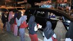 Potret Belasan Pengamen Hibur Pemudik Saat Nagreg Macet