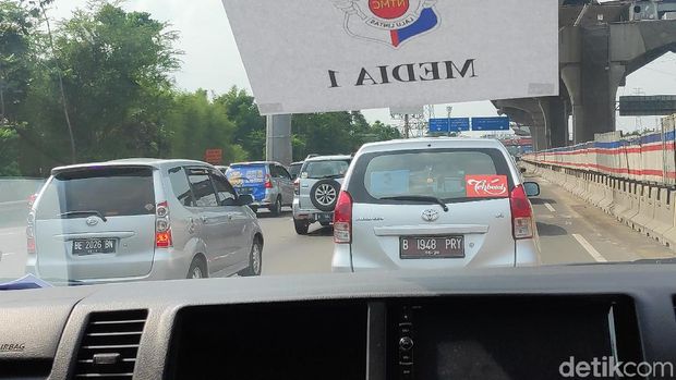 Kondisi Lalin di Tol Cikampek pukul 09.20 WIB