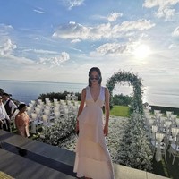 Di akun Instagram, Jia sendiri memamerkan penampilan cantiknya, saat syuting, latihan menari, hingga kebersamaannya dengan orang-orang terdekat. Foto: Instagram @mjbaby0203