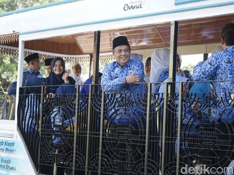 Bus Sonagar Siap Antar Wisatawan Keliling Garut