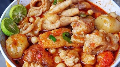 Huaaah! Dijamin Melek Usai Makan Baso Aci Super Pedas