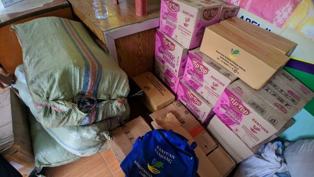 Bantuan dari Dinsos DKI.