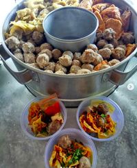 Bosan Opor dan Rendang? Yuk, Jajan Bakwan Malang yang Gurih Segar!