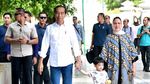 Melihat Akrabnya Jokowi dan Jan Ethes Beli Batik di Pasar Beringharjo